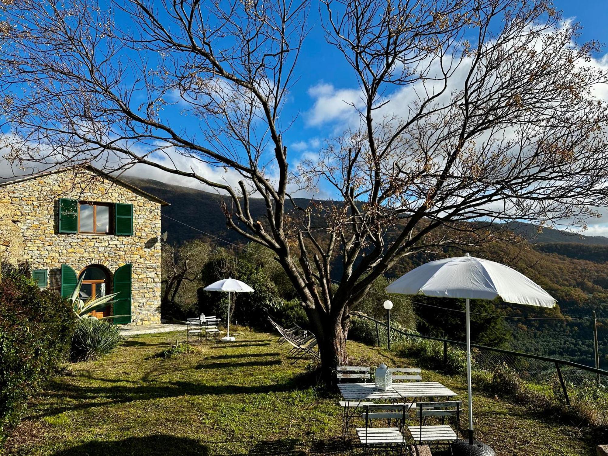 Ferienwohnung Borgata Castello Chiusanico Exterior foto